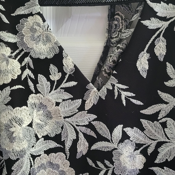 Evening gown - Picture 5 of 5